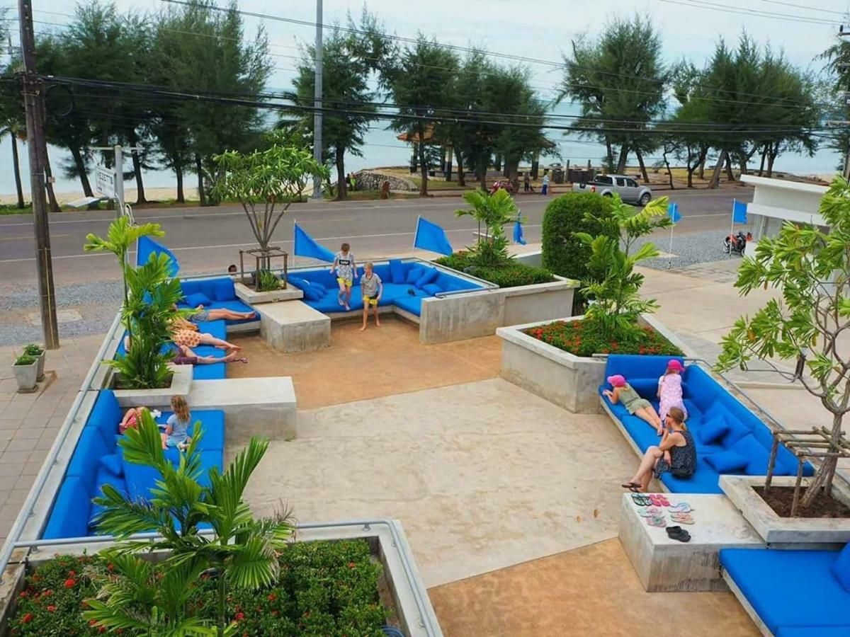 GrandBlue Condominium By Dirk Mae Phim Exterior foto