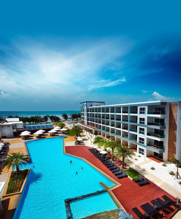 GrandBlue Condominium By Dirk Mae Phim Exterior foto